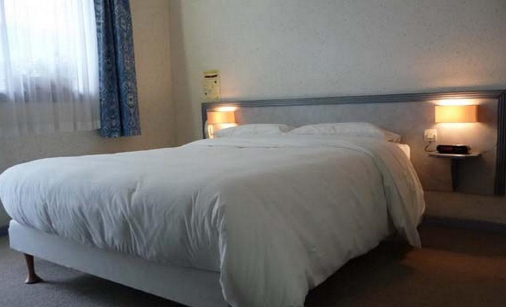 Hotel Le Chatelain Faulquemont Camera foto