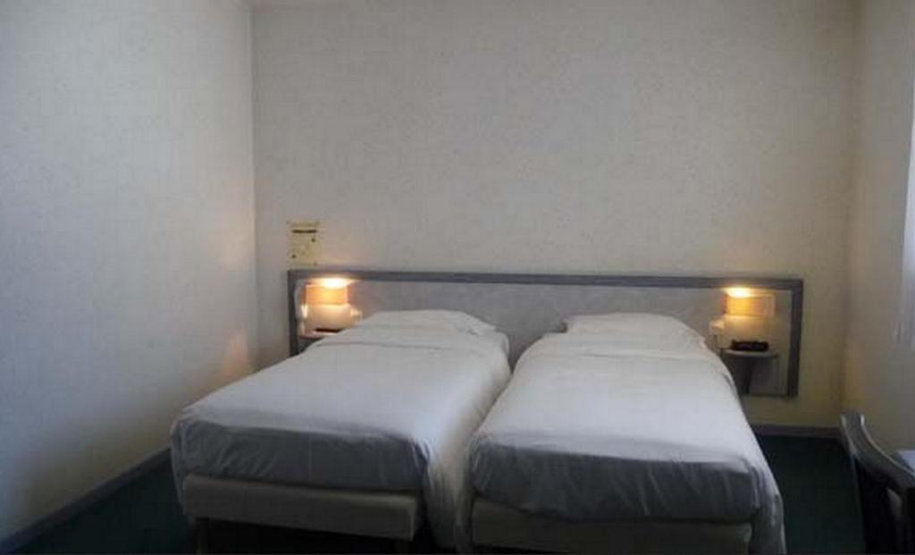 Hotel Le Chatelain Faulquemont Camera foto